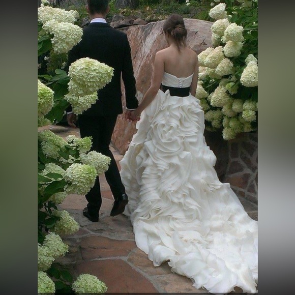 Maggie Sottero Juliette dress size 0 - Picture 8 of 8